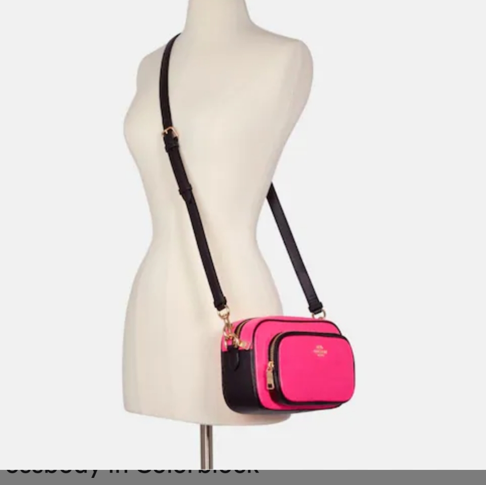 New Coach Court Crossbody - Picture 2 of 4